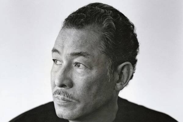 Remembering Issey Miyake, Who Pushed Clothing to Groundbreaking New Places