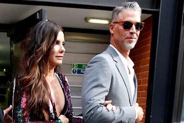 Sandra Bullock was 'best of caretakers' amid late partner Bryan Randall's 'cruel' ALS battle, sister says