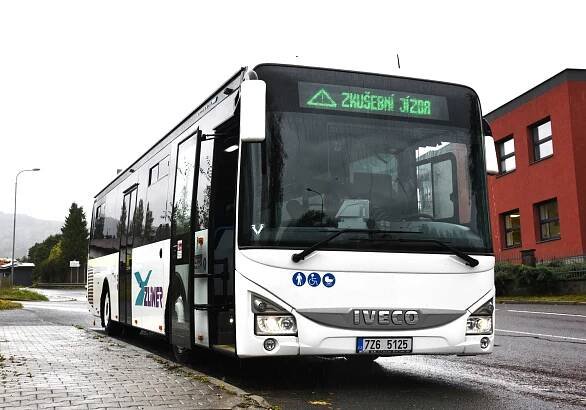 ČSAD Liberec má zapůjčený hybridní autobus Iveco Crossway, testovat ho bude tři týdny - Dopraváček