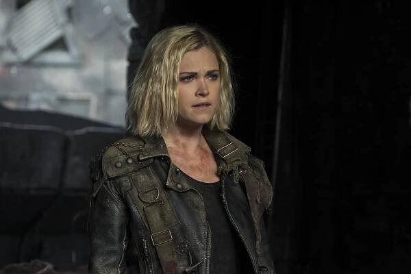 Prvních 100 - Shifting Sands - Z filmu - Eliza Taylor