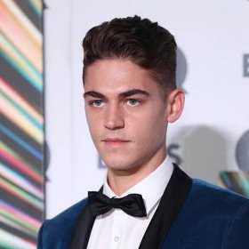 Hero Fiennes Tiffin Now Has a Goatee