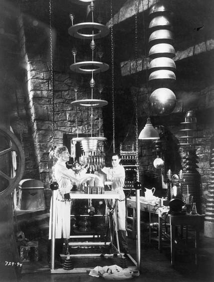 Colin Clive and Ernest Thesiger in The Bride of Frankenstein (1935)