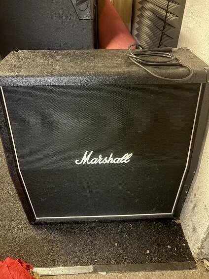 NABÍZÍM Marshall mx412ar