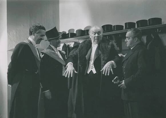 Stig Järrel, Olof Winnerstrand, Oscar Winge - Det är min modell - Z filmu