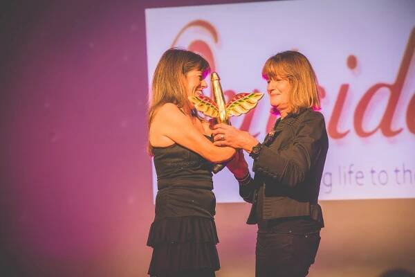 Sexual_Freedom_Awards_2016 Mikey_Argy_(Outsiders_Chair) Vivien_Abrahams_(Outsiders_Volunteer-of_the-Year_winner) Trophy_presentation Copyright+Credit_Gina_Jackson (077).jpg