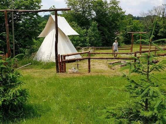 westernové tábořiště s venkovním ohništěm - chalupa k pronájmu Doksy - Žďár - foto 28