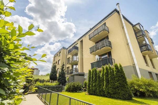 Byt 2+kk, 57 m2 + 1x garážové stání, Praha - Zličín, ulice Lipovská – QARA