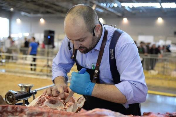 František Kšána předvede zpracování masa i v neděli - ANIMAL TECH - Veletrhy Brno