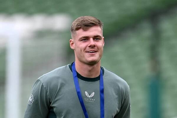 Brighton striker Evan Ferguson joins Roma on loan