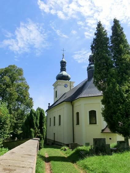 Soubor:Mříčná, kostel 4.JPG