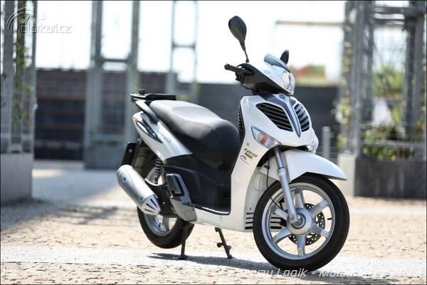 Keeway Logik 125 | Katalog motocyklů a motokatalog na Motorkáři.cz