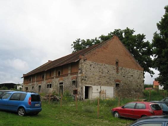 Horní tvrz Kestřany | Databáze domů s historií