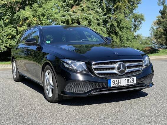Mercedes-Benz E 220D 143 kW Avantgarde 9G-Tronic DPH. - Výběrová auta