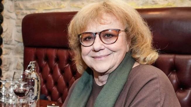 Spisovatelka Iva Hüttnerová má lék na splín: Pomáhá zahrádka a procházky, jídlem se mé zoufalství prohlubuje – Lifee.cz