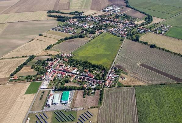 Obec z ptačí perspektivy - Oficiální stránky obce Bystročice