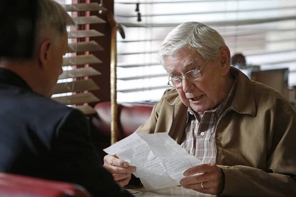 Ralph Waite - Námořní vyšetřovací služba - Lepší andělé - Z filmu