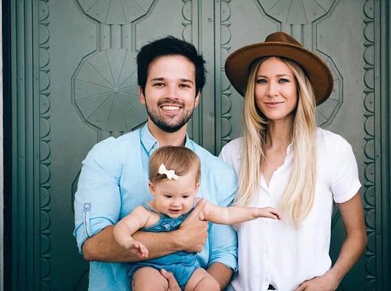 Who Is Evie Elise Kress? 