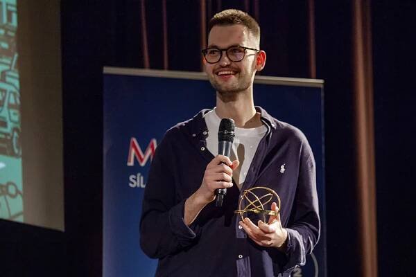Studentským komiksem roku je dílo Petra Poláka z Olomouce. Uspěl s mysteriózní sérií Močál