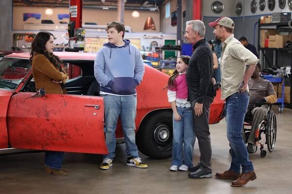 Nový start - Oprava - Z filmu - Kat Dennings, Maxwell Simkins, Barrett Margolis, Tim Allen, Seann William Scott