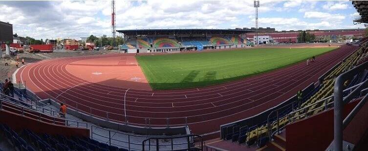 Městský stadion Vítkovice | Sportovní povrchy pro hřiště a haly | ekkl.cz