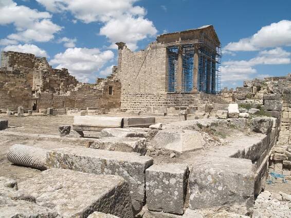 Dougga – Wikipedie