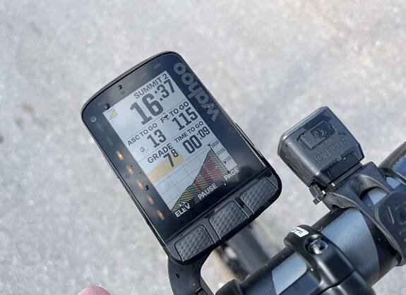 Review: Wahoo ELEMNT ROAM V2 Bike Computer - FeedTheHabit.com