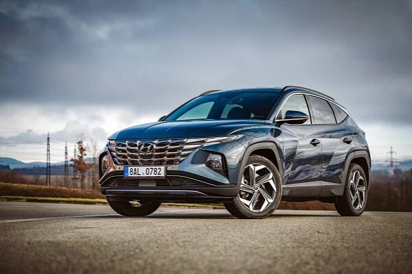 Hyundai Tucson: Otestovali jsme krasavce SUV segmentu jako hybrid i diesel. Který se víc vyplatí?