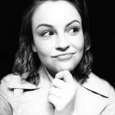 Snowy the Mouse - News - Kayla Wallace: Hallmark Star's Journey and Holiday Traditions - Gallery 07