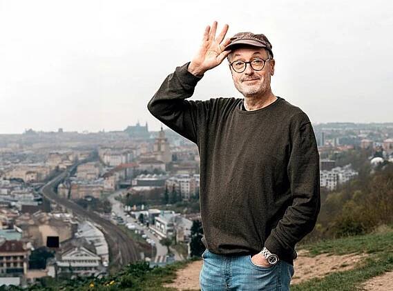 Poslední dobou jsem rodinný typ. Josef Polášek o roli detektiva, pivu i reklamách