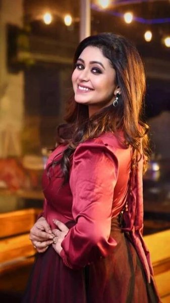 Ritabhari Chakraborty’s top ten glamorous looks