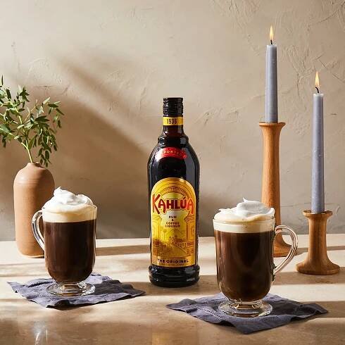 2021_1104_sponsored_kahlua_coffee_ceros_1x1_branded_julia-gartland_022.jpg