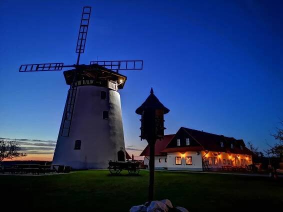 Restaurace Bukovanský mlýn foto 5