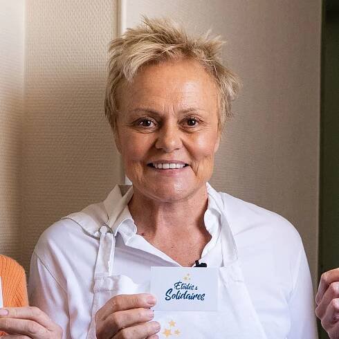 Muriel Robin carré