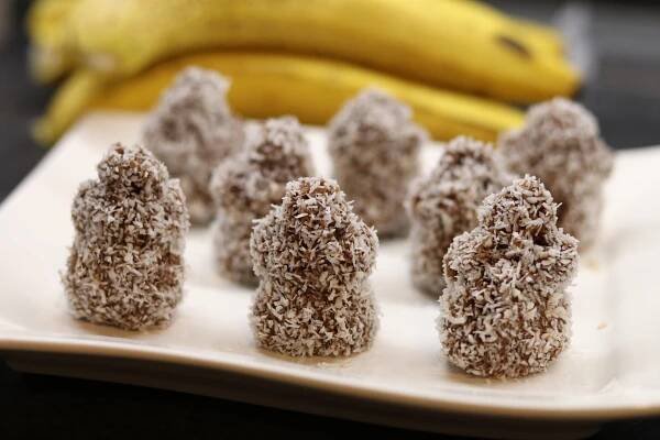 BLOG SimiLife: Recept na nejlepší nepečené cukroví - RAW zasněžení sněhuláci