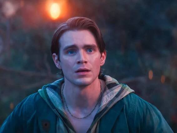 Who is Andrew Burnap who plays Jonathan in Snow White