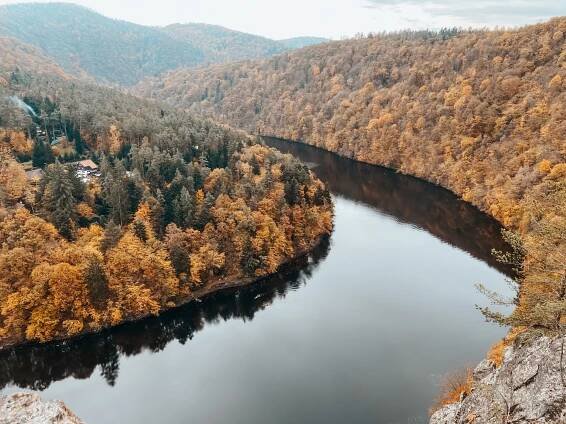 Svatojánské proudy - Jeden měsíc běžce
