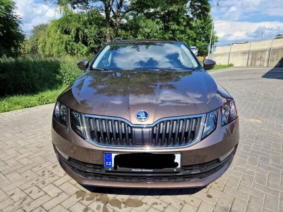 Bazar: prodej Škoda Octavia kombi 3.generace 1,5 TSI, manuál 110kW manuál, ojeté, benzín, rok 2019, barva hnědá metalíza