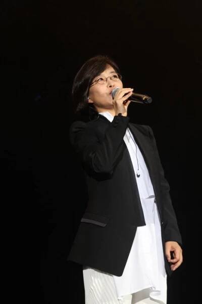 Lee Sun-hee (singer)