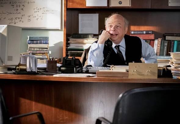 Malý Sheldon - Nabídka k sňatku a kříž z dřívek od nanuků - Z filmu - Wallace Shawn
