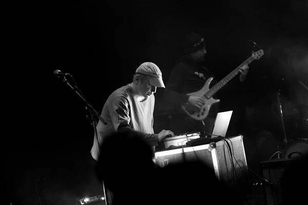 Richard Dawson + Bolka, 3.11.2023, Kasárna Karlín, Praha | Hudební server FMZine.cz