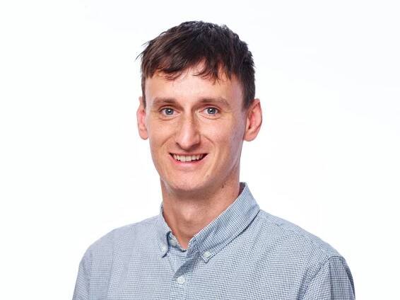 https://www.houlderltd.com/wp-content/uploads/2022/09/Joe-OConnor-Simpson-scaled.jpg