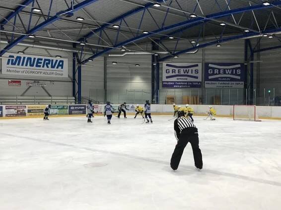 Mistrovské utkání MBK Vyškov vs HC Lvi Břeclav | Městský Bruslařský Klub Vyškov