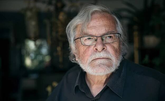 Z lásky k životu a divadlu. Jan Kačer v knize účtuje s otravným stářím