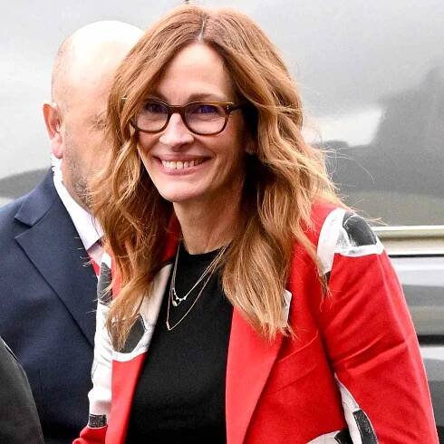Julia Roberts arrives at Soccer Aid Old Trafford