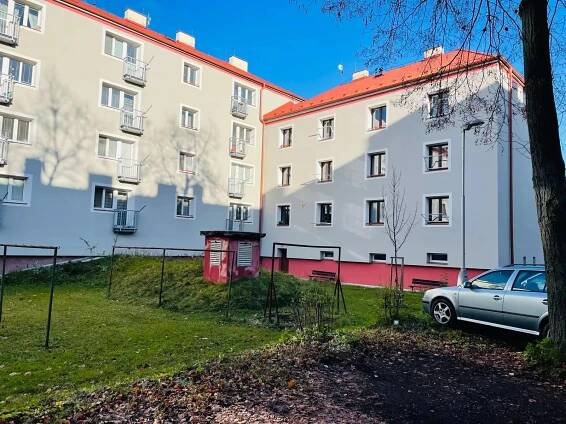 Pronájem bytu 2+1 o velikosti 58 m2 v Okružní ulici v Hradci Králové - EVROPA realitní kancelář