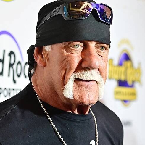 Hulk Hogan Undergoes Neck Surgery