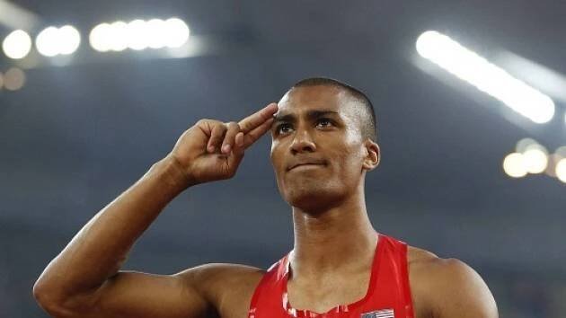 Kuriózní problém: Eatona zranila laťka jiného atleta, na šampionát bude fit