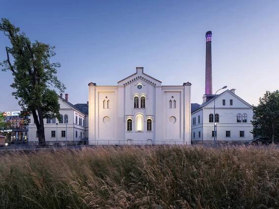 Centrum Pivovar - exteriér | Fotogalerie | Obchodní centrum Pivovar Děčín