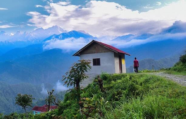 walktohimalayas – The best journeys are not always in straight lines