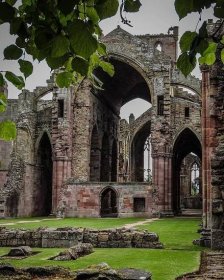 Melrose Abbey and Robert the Bruce's Heart